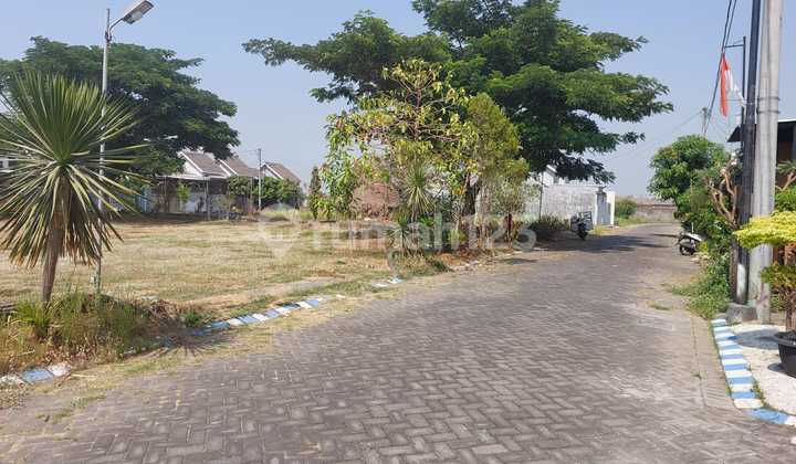 Ddijual Rumah Satu Lantai dengan Backyard Luas SHM di Sidoarjo Surabaya 2