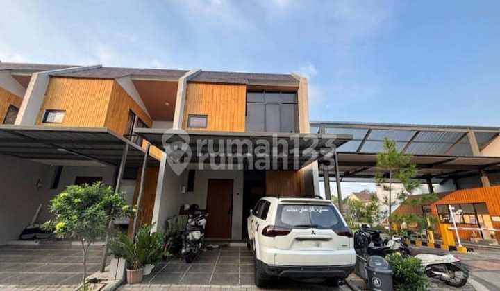 For Sale Furnished House In Grand Wisata Access Toll Inside The Area