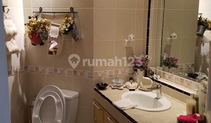 For Sale: House with 313 Square Meters of Land in Taman Beverly Golf, Lippo Karawaci 2