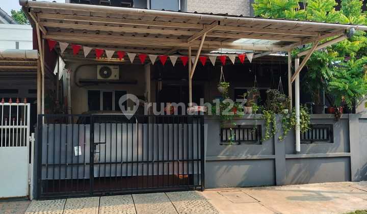 Dijual Rumah Luas 8x20 Kondisi Bagus di Cipondoh
