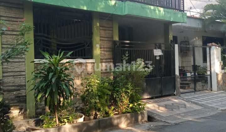 Dijual Rumah Kost 15 Kamar Tidur Lokasi Strategis di Jemursari Surabaya