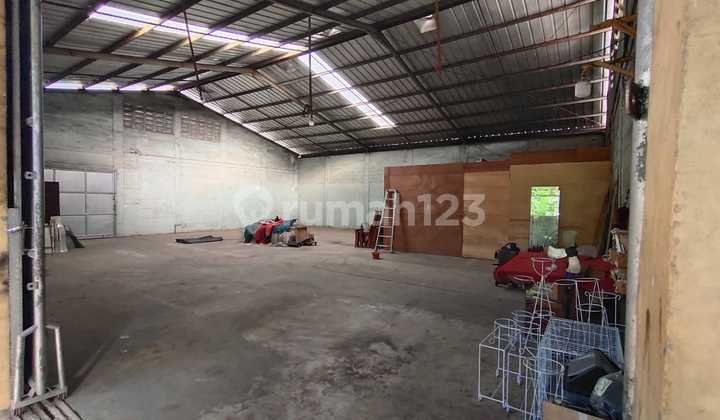 For Rent: Warehouse Complete with Employee Mess in Parung, Bogor For Rent: Warehouse Complete with Employee Mess in Parung, Bogor