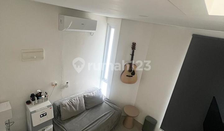 For Sale Nice House Fully Furnished 3 Floors 2 Bedrooms in Myza Bsd 2