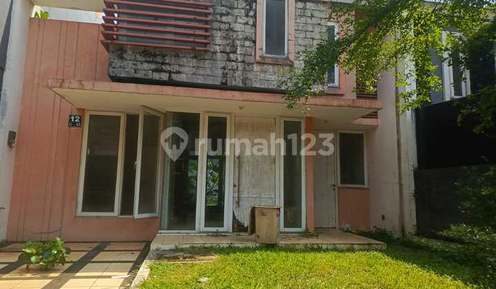 For Sale: House in Need of Minimal Renovation in Jatisampurna For Sale: House in Need of Minimal Renovation in Jatisampurna