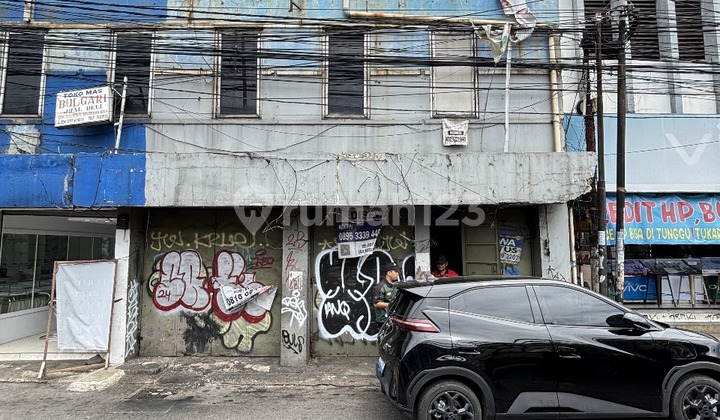 For Sale: 3-Storey Shophouse in a Strategic Location, Ciputat, South Tangerang.