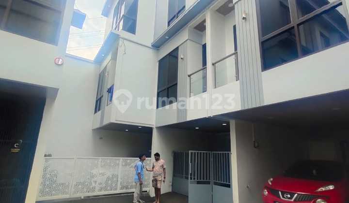 Townhouse 3 Lantai 3 Kamar Tidur di Rawasari Cempaka Putih Jakarta Pusat Townhouse 3 Lantai 3 Kamar Tidur di Rawasari Cempaka Putih Jakarta Pusat