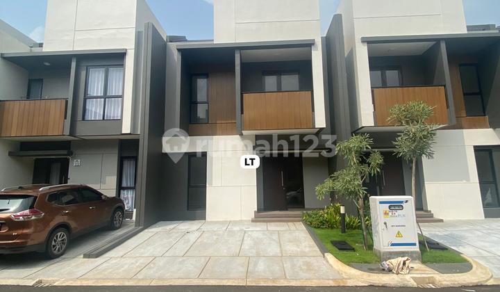 Disewakan Rumah Unfurnish Kondisi Msh Baru Di Summarecon Crown Gading  1