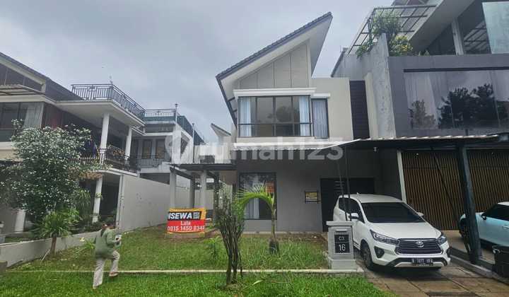 Disewakan Rumah Bagus 2 Lantai 3+1 Kamar Tidur di Serenande di Gading Serpong