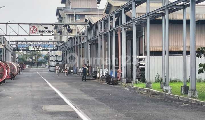 For Sale: Factory and Warehouse with 40,010 Square Meters Area in Jababeka Cikarang Area