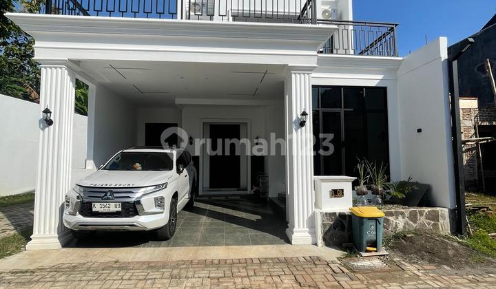 Bebas Banjir, Rumah, 2 Lantai, SHM Bebas Banjir, Rumah, 2 Lantai, SHM