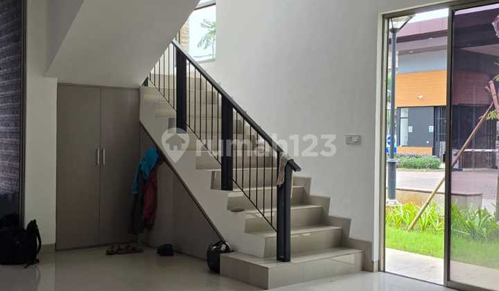 Paling Murah 10X15 Hoek Pik 2 Semi Furnished Rapih