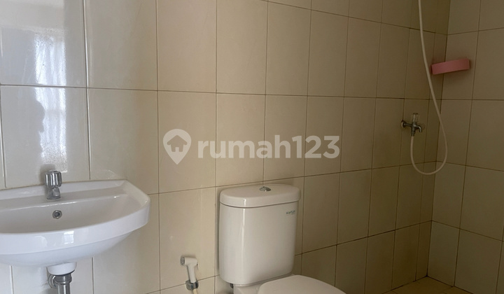 Apartemen Calia 2BR Murah Unfurnished Ada AC Lantai 6 ** 2