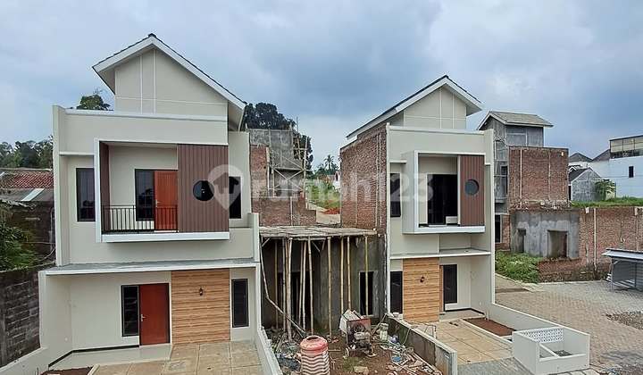 Rumah Murah 2 Lantai Di Banyumanik  2