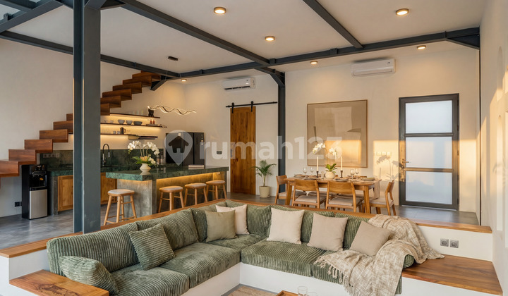 Modern Minimalist House with Saltwater Swimming Pool 2