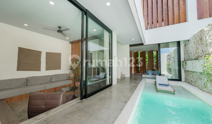 Leasehold: 2BR Villa Designed for Tropical Climate in Kerobokan Leasehold: 2BR Villa Designed for Tropical Climate in Kerobokan