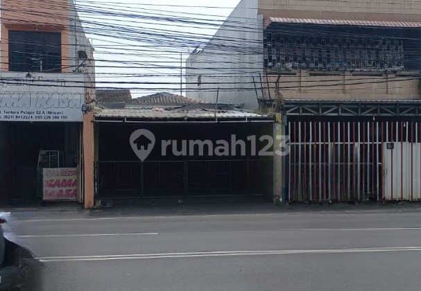 Business House in East Semarang Area, Jl. Tentara Pelajar, 342 M2, Unfurnished,