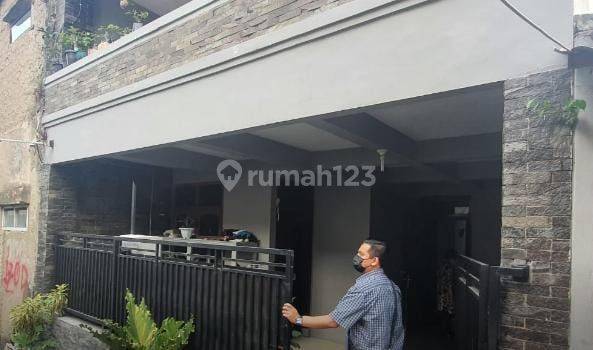 Rumah Asri Siap Huni Sarijadi Lokasi Sangat Strategis 1