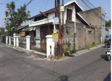 Rumah Siap Huni Nyaman Komplek Sumbersari Lokasi Strategis  2