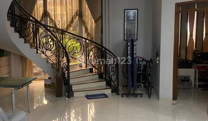 Rumah Mewah Singgasana Pradana Semi Furniahed Siap Huni 1