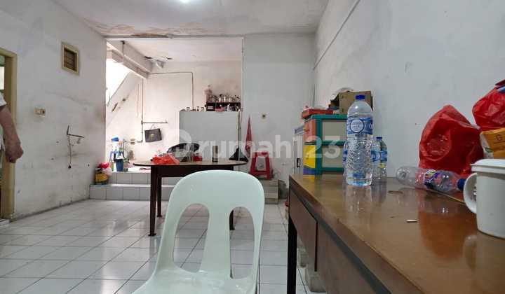 Dijual MURAH Rumah/Lahan Usaha Strategis di Jelambar – Harga di Bawah NJOP! 2