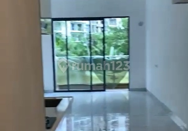 For Rent Sky House Apartment BSD – 3 Bedrooms, High Floor City View, Price Negotiable