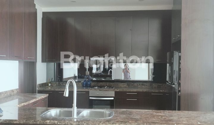 PENTHOUSE KEMANG VILLAGE 2