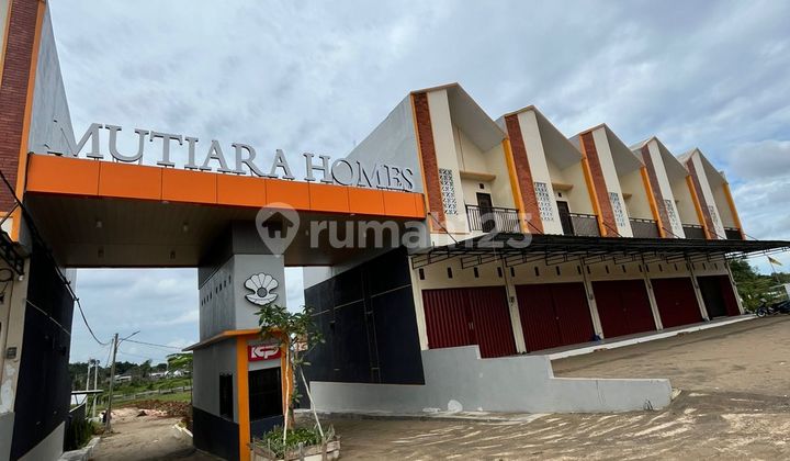 SUPER STRATEGIC SHOPHOUSE! Only 10 Mil, Key Ready!