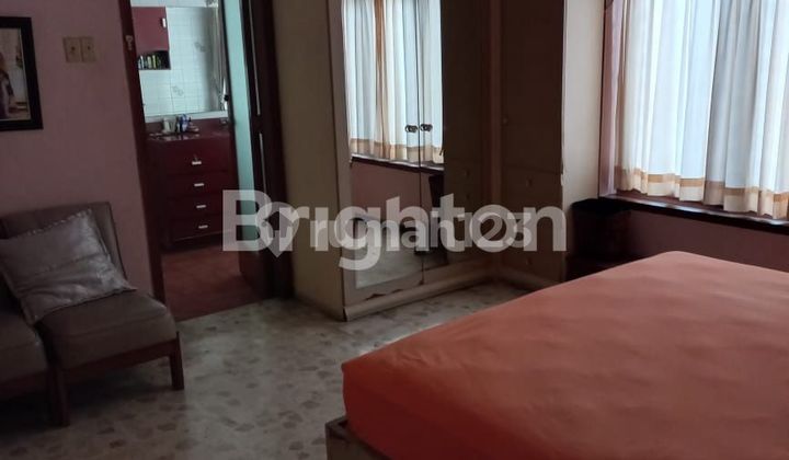 For Sale Well-maintained House in the Center of BLAMBANGAN City. 2