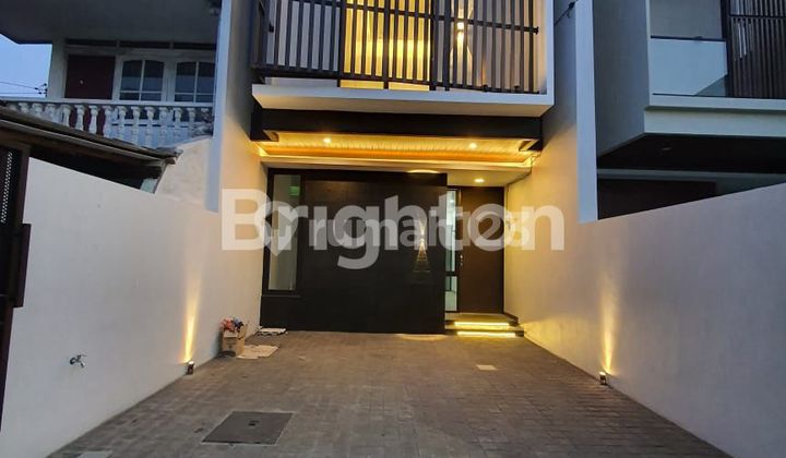 Selangkah Superindo MERR Dijual Rumah cantik dan gress BARUK UTARA