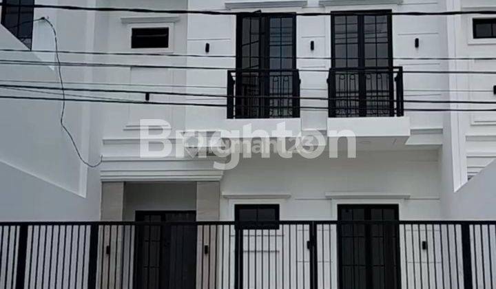 RUMAH MEWAH ROW LEGA DI SUTOREJO DEKAT GALAXY MALL PAKUWON CITY MALL MULYOSARI 1