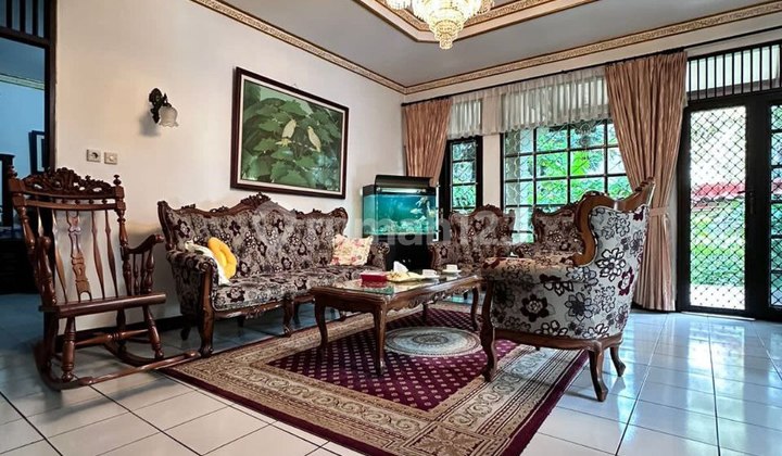 Cheap Sale House in Pondok Indah