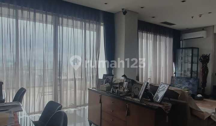 Penthouse Kemang Sangat Strategis