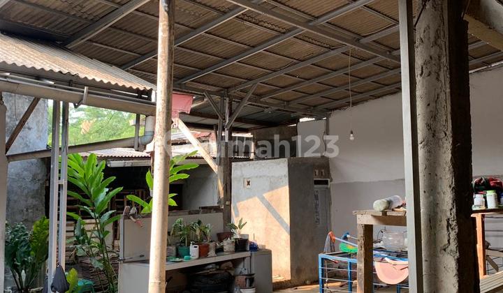 Ruang-Usaha di Cilodong 550.0 m² Semi Furnished SHM