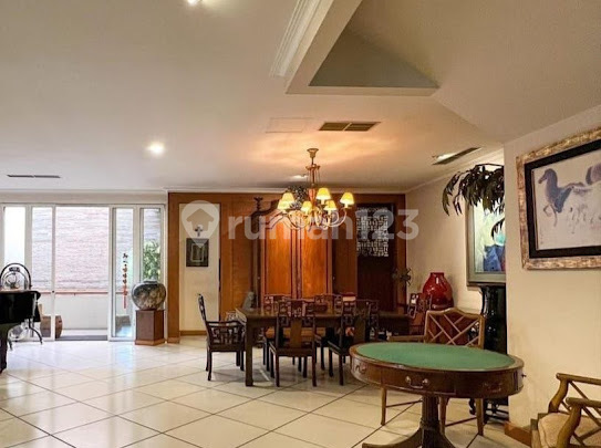 Nice Freehold House in Menteng 2