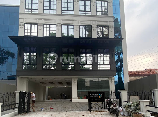 Office in Pasar Minggu 293.0 m² Furnished HGB