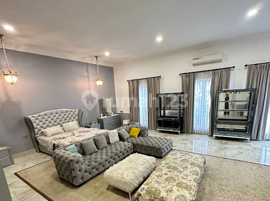 Luxury House in Ring 1 Menteng 2