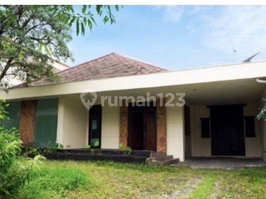 Rumah Lokasi Tenang Di Menteng 