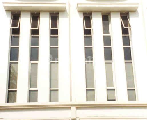 Sedikit Di Atas Njop Tempa Usaha Di Cilandak Sedikit Di Atas Njop Tempa Usaha Di Cilandak