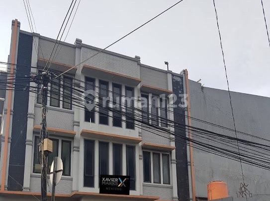 Ruko di Pasar Minggu 150.0 m² Semi Furnished HGB