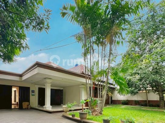 Rumah Tua Unfurnished Menteng, Jakarta Pusat 1