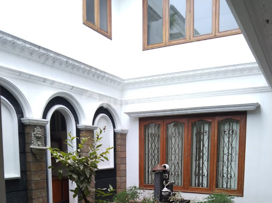 Rumah Bagus SHM di Menteng Rumah Bagus SHM di Menteng
