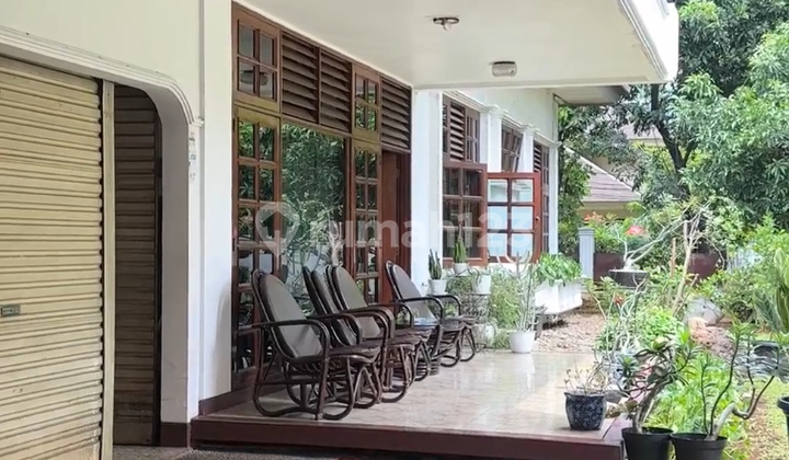 Rumah Bagus SHM di Menteng
