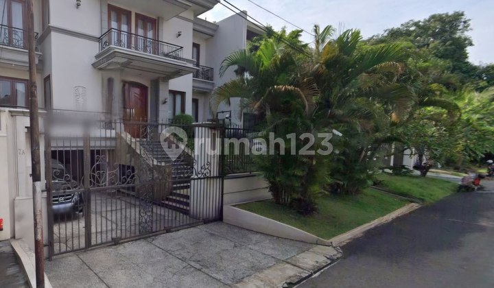 Rumah Cocok Di Area Tenang Pondok Indah