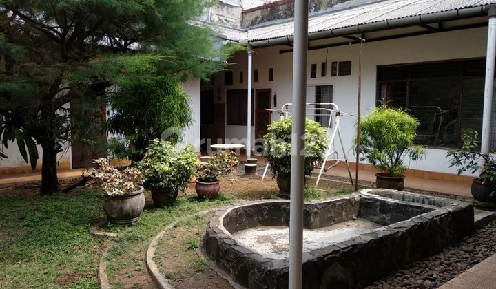 Rumah Tua Di Tebet Lokasi Strategis SHM 2