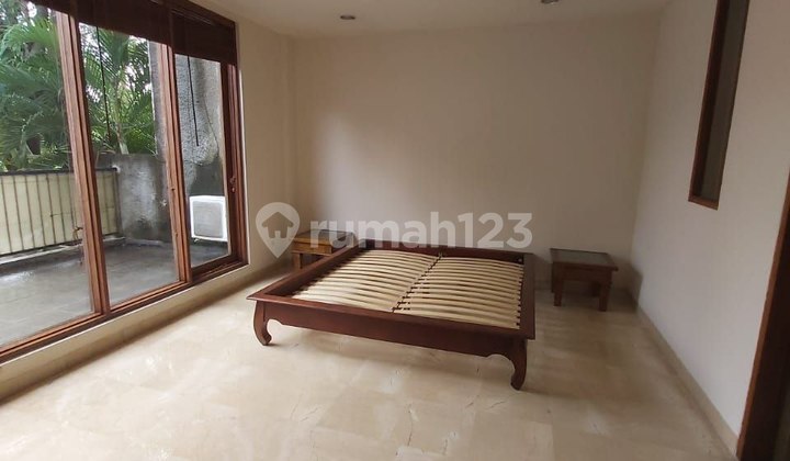 Suitable for Office in Kemang with SHM 2