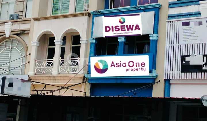 For sale: 2½-story shop house, neat and clean, ready to use, Digrand Galaxy, Bekasi. 1