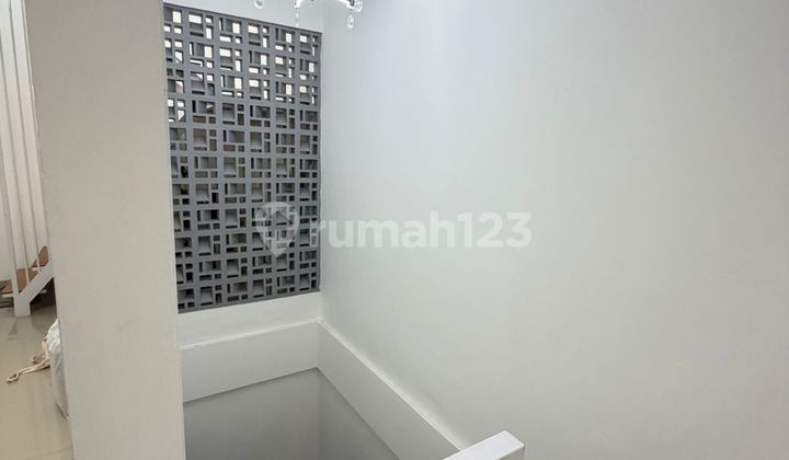 For Sale Beautiful House in Vetorre Harapan Baru Cluster, Bekasi 2