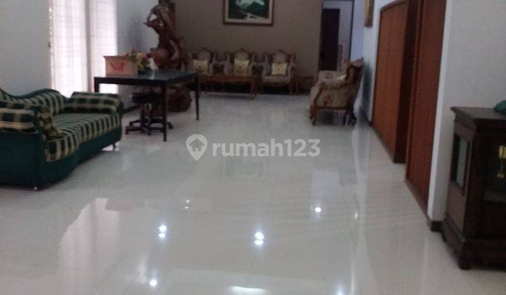 Dijual cepat Rumah cantik terawat, di lingkungan asri, nyaman cluster peninsula bekasi Selatan. 2