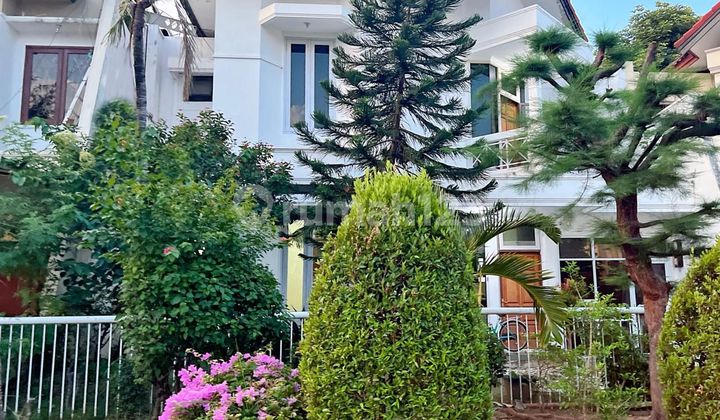 Dijual Rumah Cantik 2 Lantai di Dharmahusada