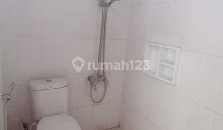 Disewakan Rumah Luas di Kampung Ambon Bebas Banjir 2